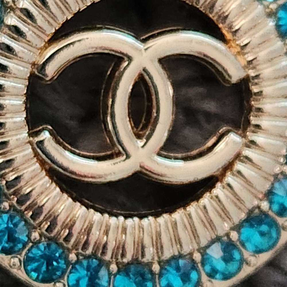 CHANEL Gold and Teal Pendant Zipper Pull charm, Authentic Stamped Chanel. - Picture 3 of 6